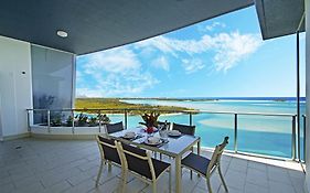 Waves Maroochy River